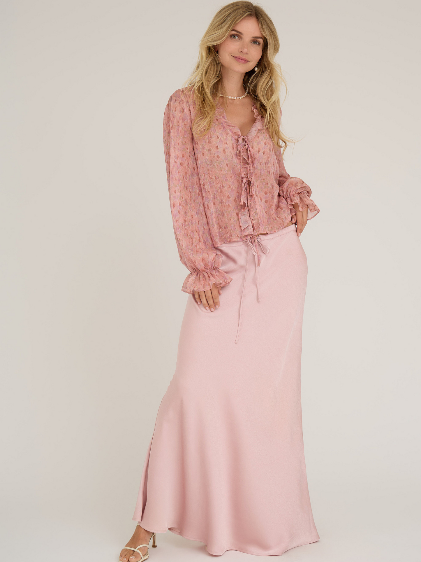 Flounce blouse