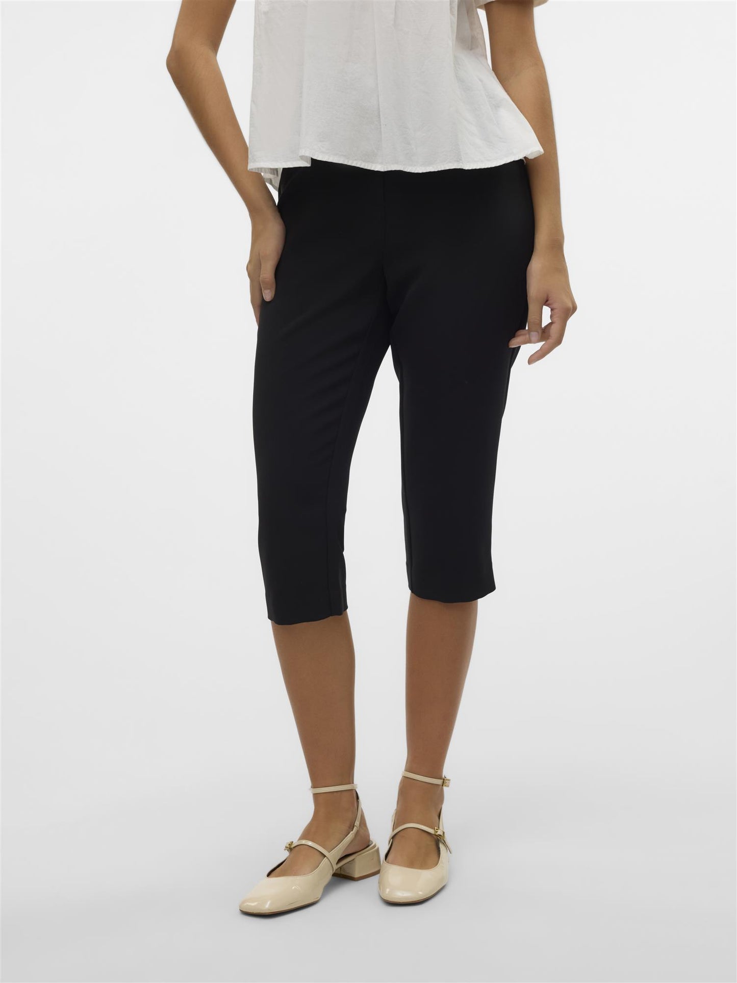 Ciri capri pant