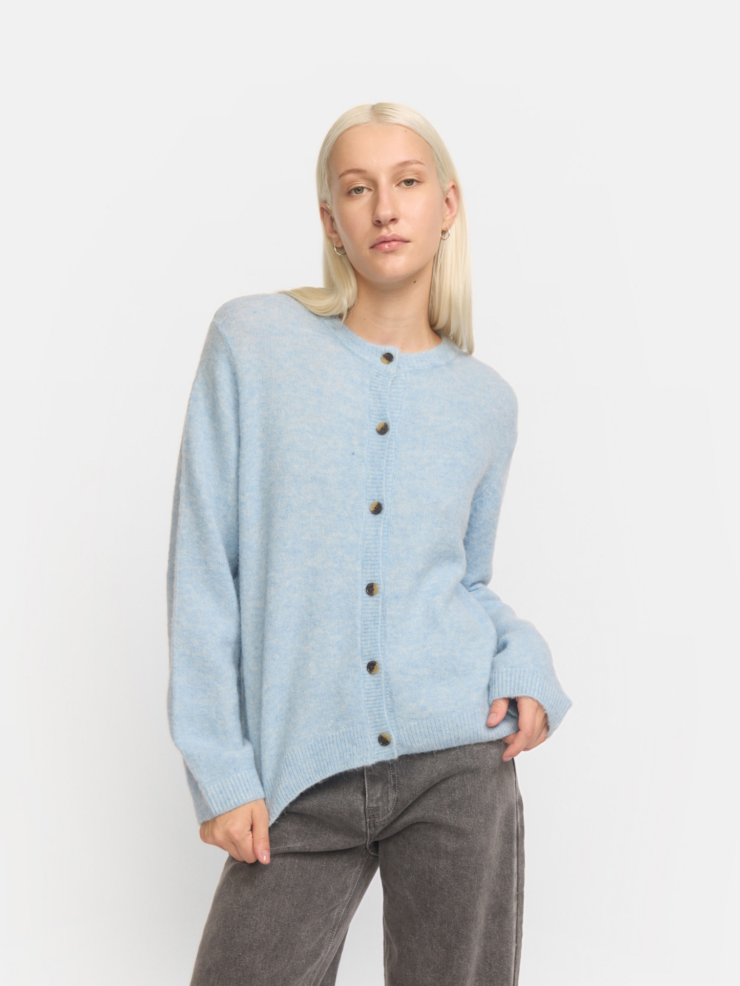 Allison O-neck knit cardigan