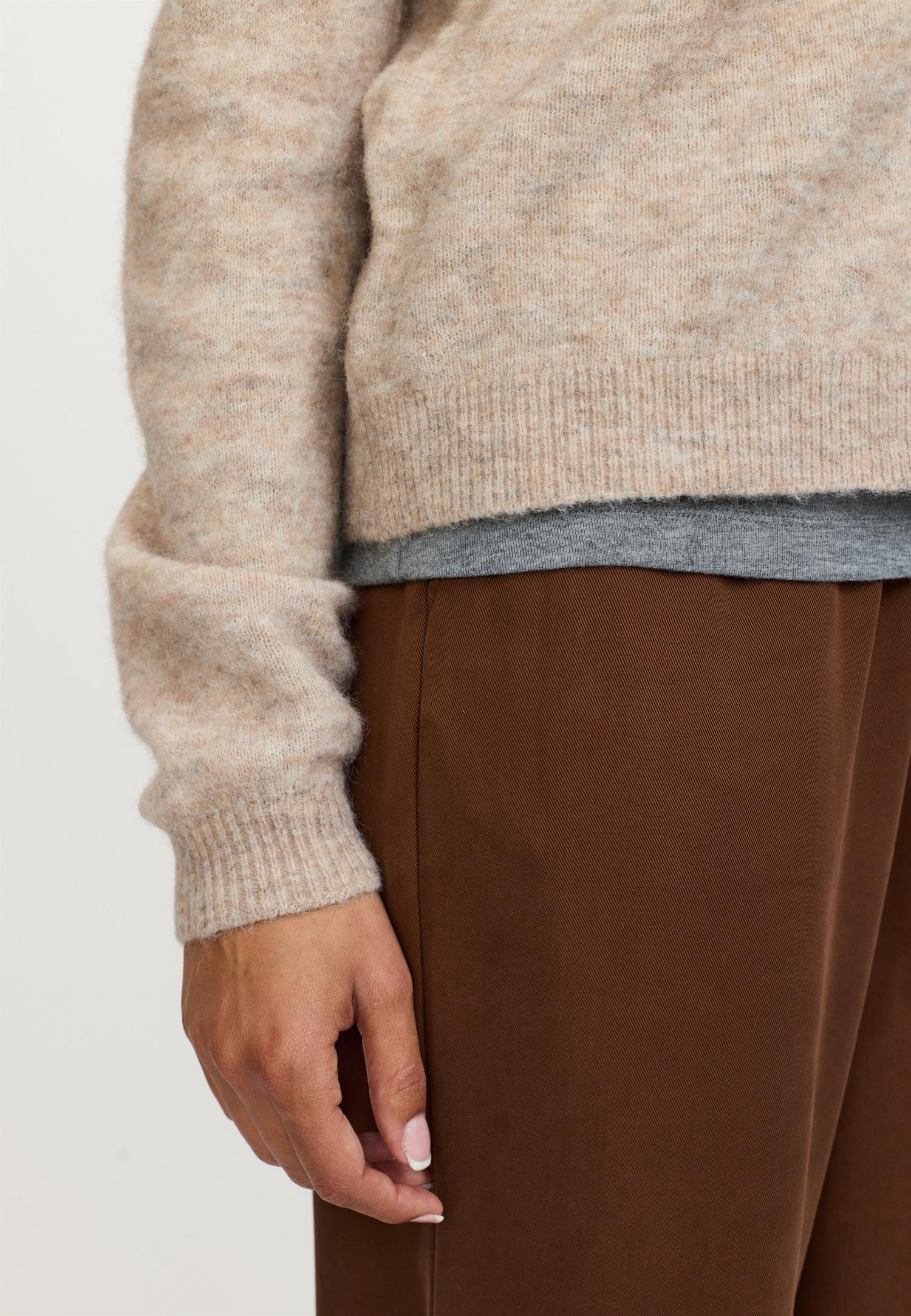 Allison O-neck knit cardigan