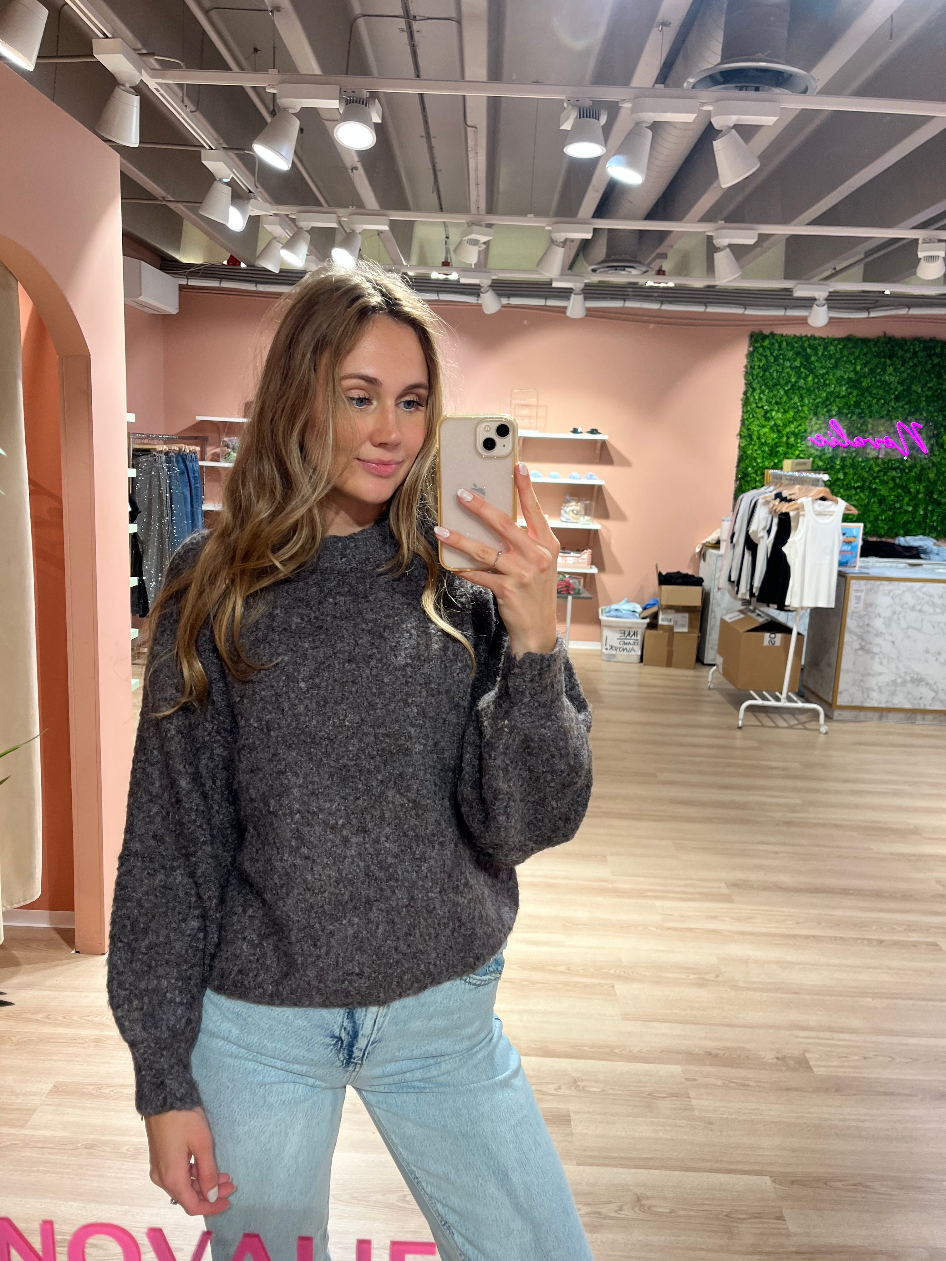 Patrisia new knit pullover