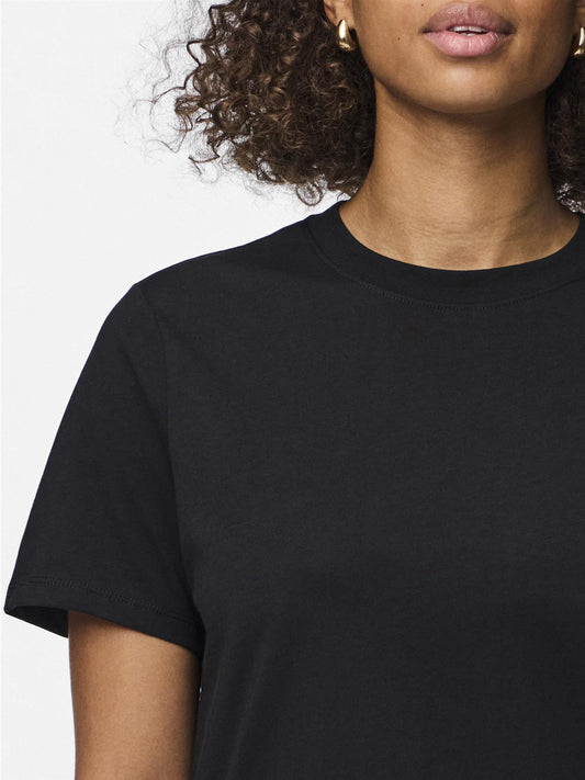 Ria solid tee