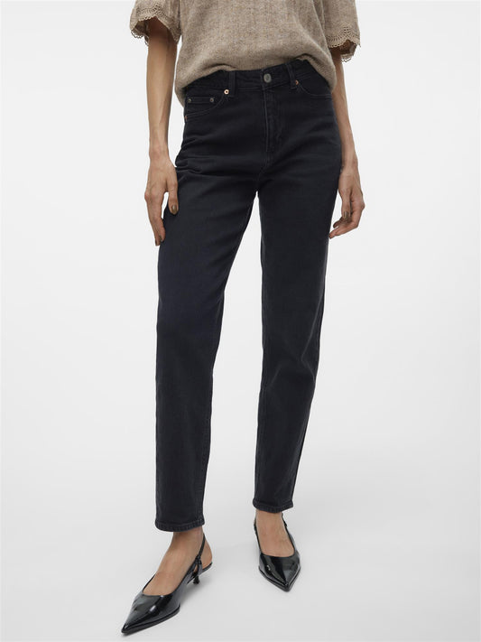 Tessa mom jeans