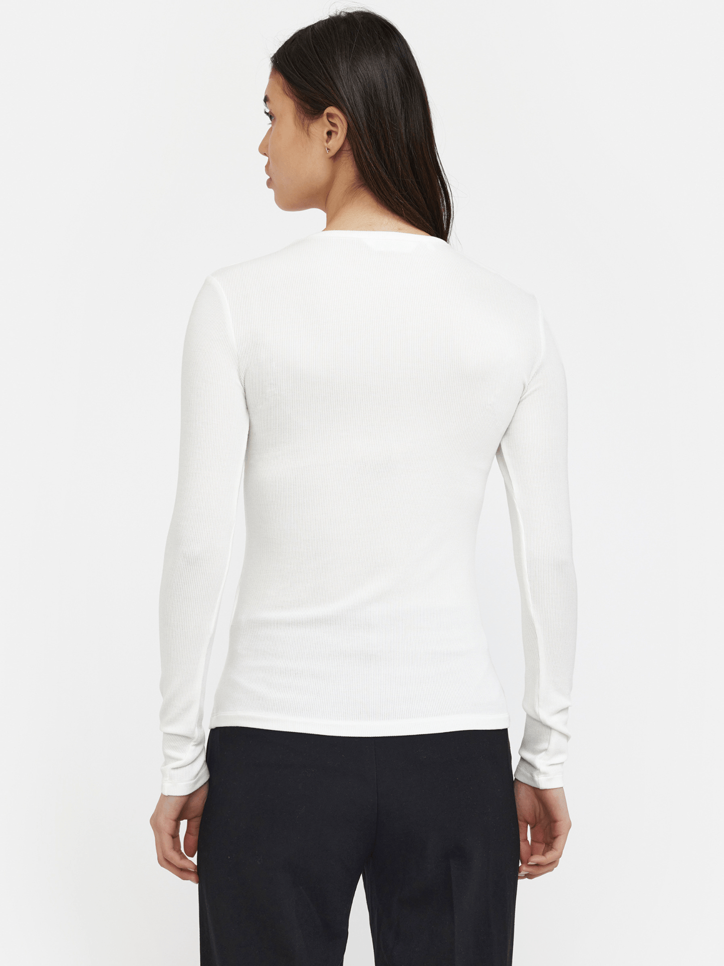 Fenja o - neck top - novalieshop
