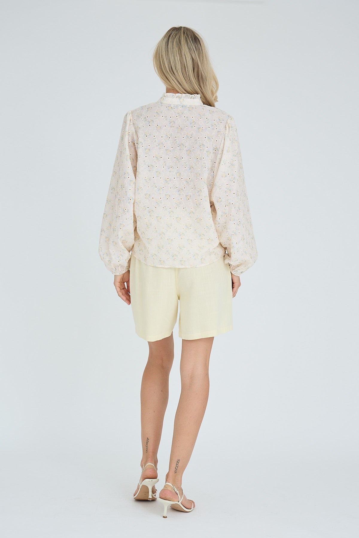 Karla shirt - novalieshop