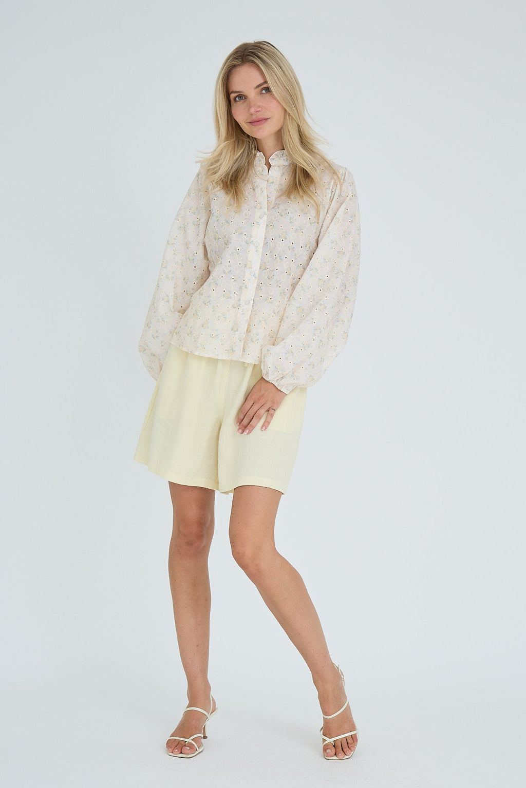 Karla shirt - novalieshop