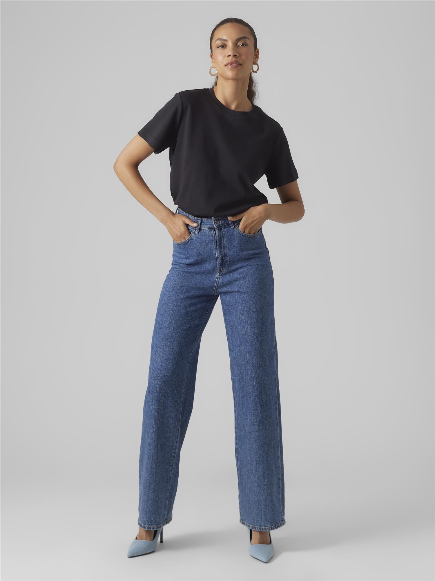 Naima o - neck t-shirt - novalieshop