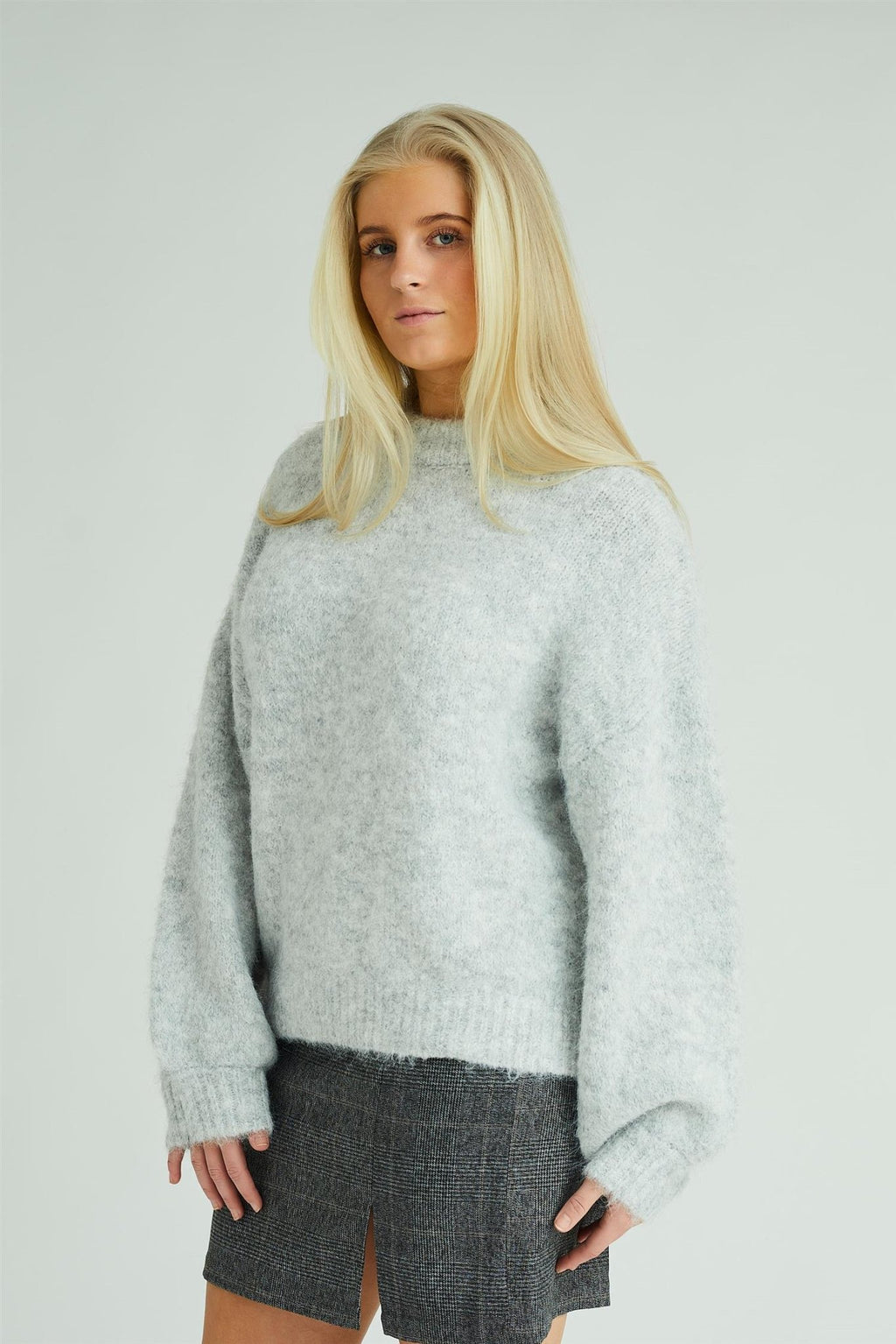 Patrisia solid knit pullover - novalieshop