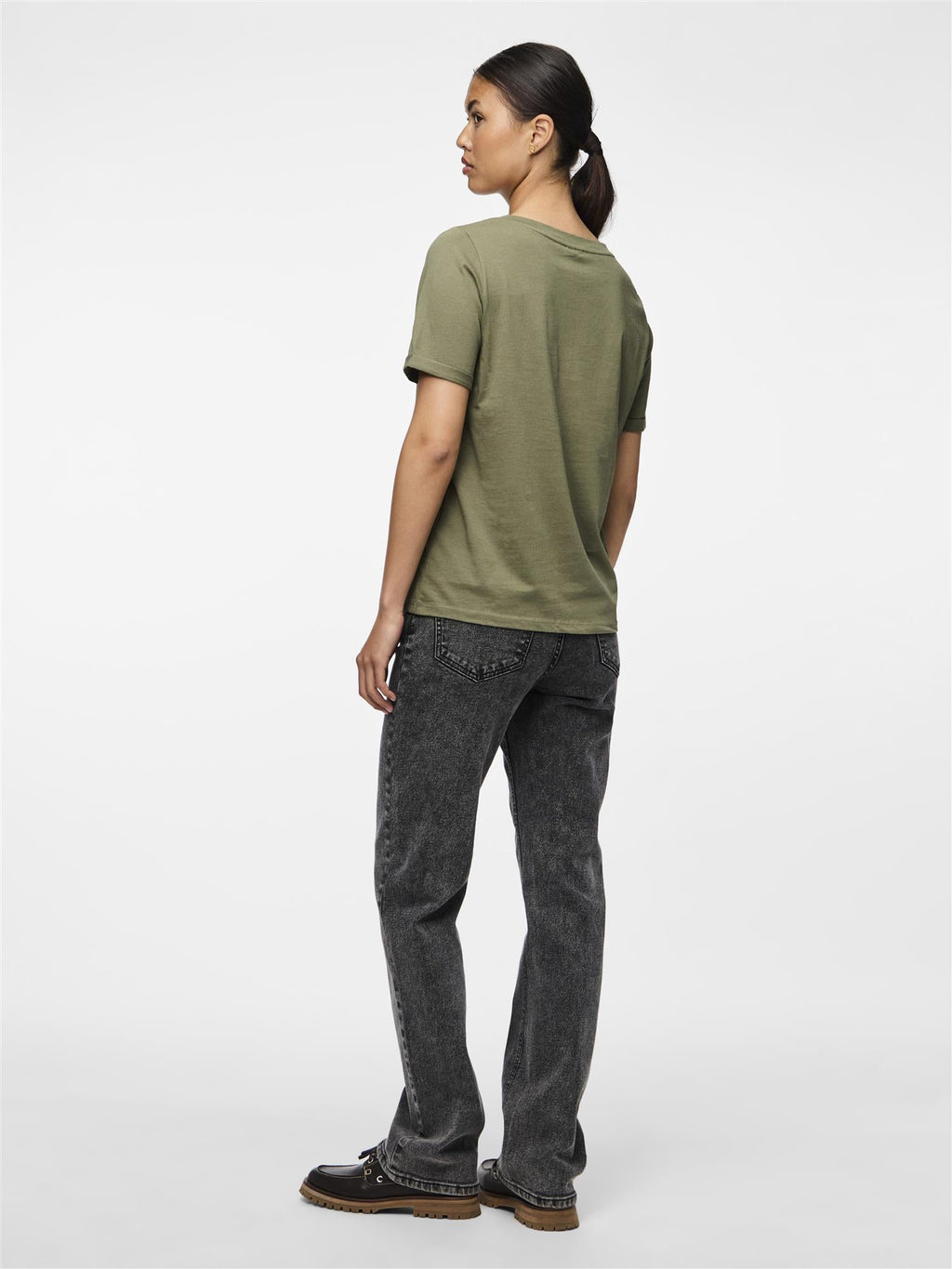 Ria V - neck solid tee - novalieshop