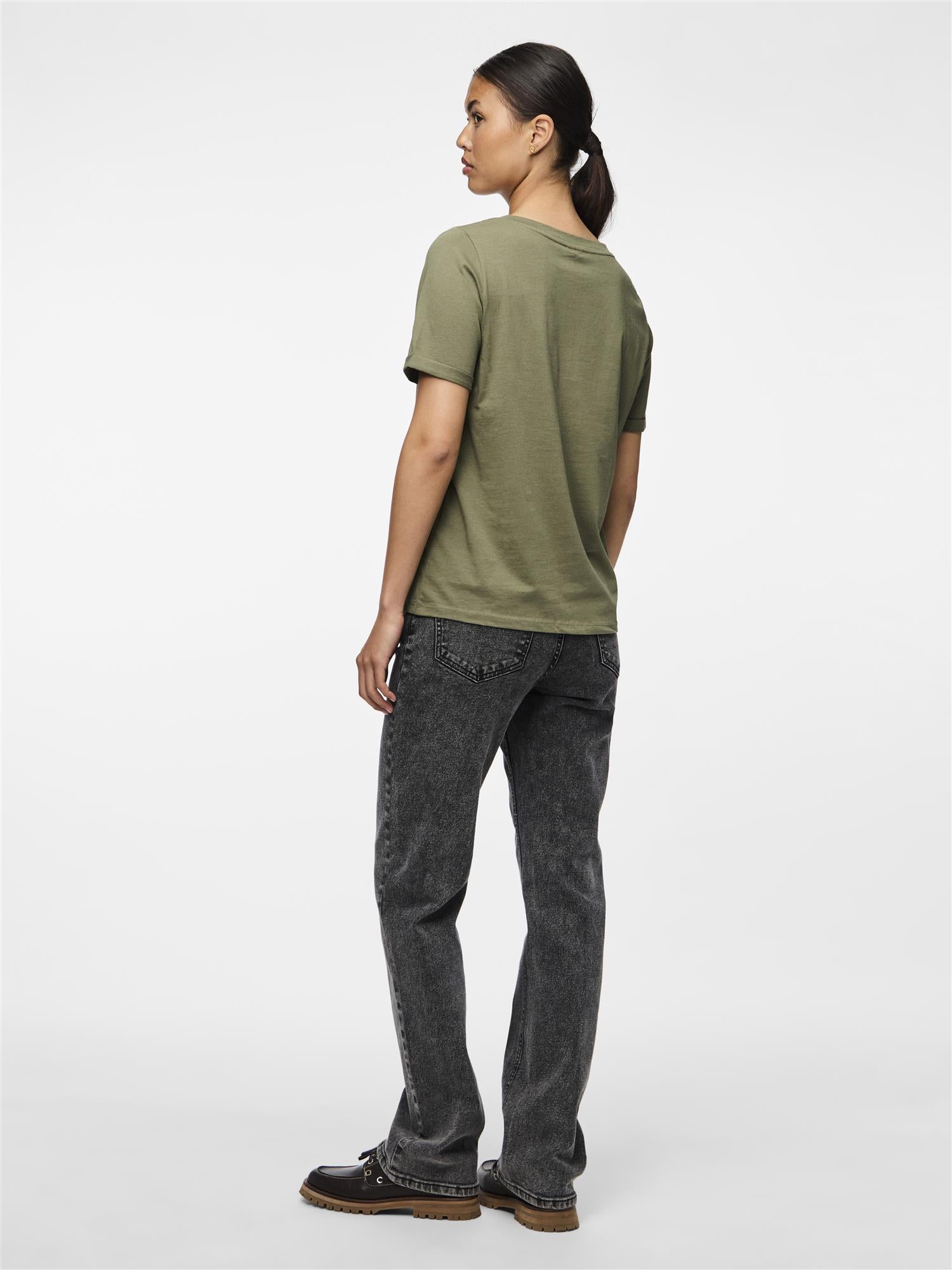 Ria V - neck solid tee - novalieshop